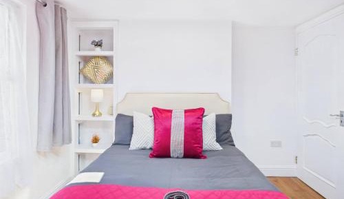 Four-Bedroom Loft Apartment