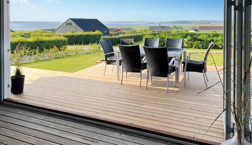 Three-Bedroom Holiday Home 