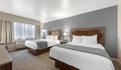 Queen Room with Two Queen Beds - Non-Smoking