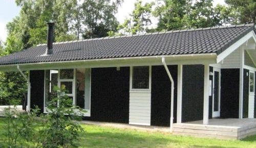 Three-Bedroom Holiday Home 