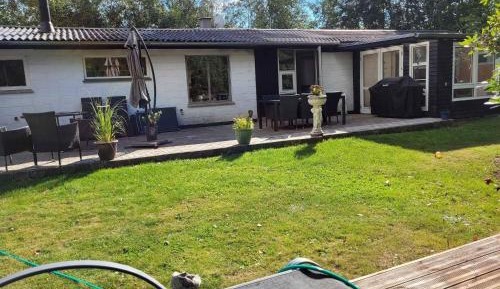 Three-Bedroom Holiday Home 