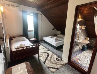 Triple Room with Pool View