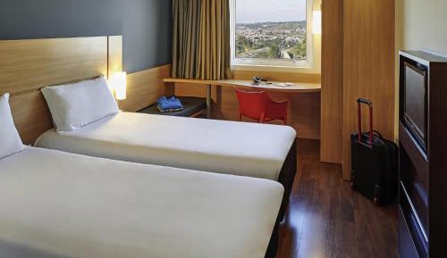 Standard Apartment with Twin Beds