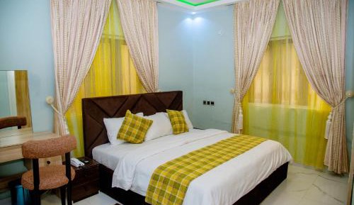 Three-Bedroom Premium Apartment with Balcony