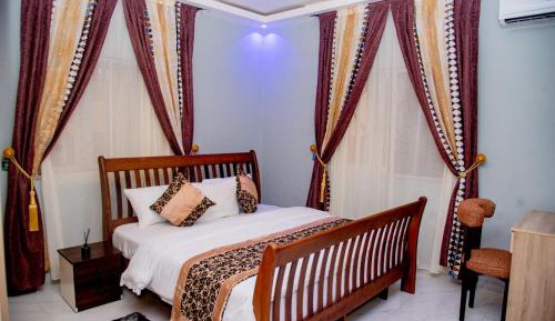 Three-Bedroom Standard Apartment