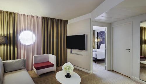 Suite with One Double Bed