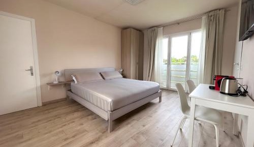 Double Room with Pool View