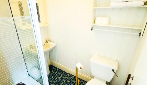 Family Room with Bunk Bed (2 Adults + 2 Children)