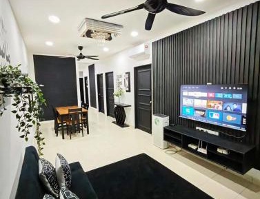 Four-Bedroom Holiday Home