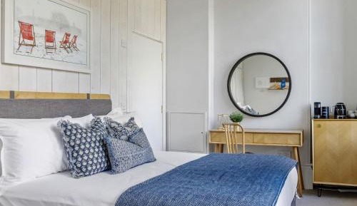 Small Double Room