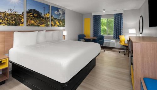 King Room - Non-Smoking