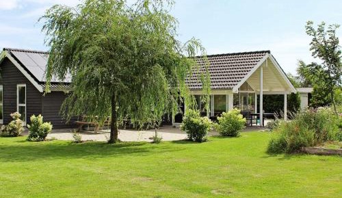 Five-Bedroom Holiday Home