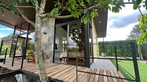 Two-Bedroom Deluxe Apartment with Balcony