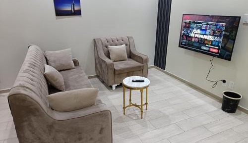 Deluxe One-Bedroom Apartment