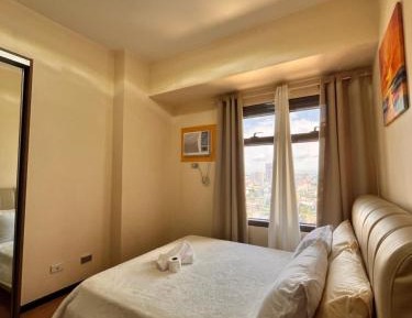 Apartment with City View