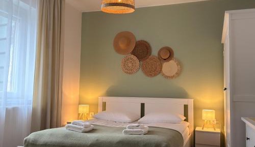 Two-Bedroom Deluxe Apartment with Balcony