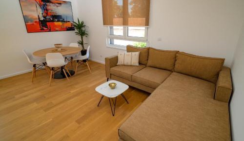 One-Bedroom Apartment
