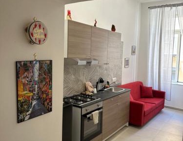 One-Bedroom Apartment with Park View