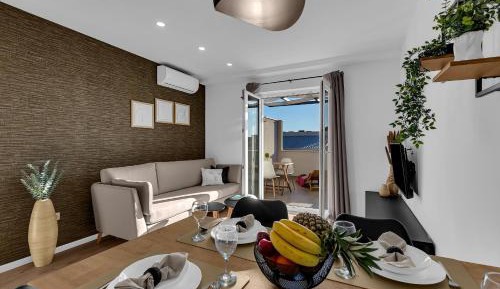 Superior One-Bedroom Apartment