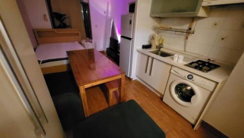 One-Bedroom Apartment - Non-Smoking