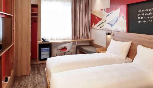 Standard Queen Room  - Complimentary Round-trip Airport Transfer upon request