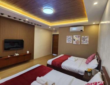 Deluxe Family Room