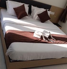 King Room with Balcony