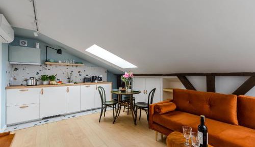 One-Bedroom Apartment