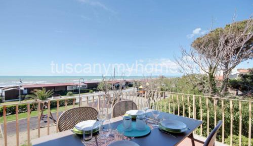 Two-Bedroom Apartment with Terrace and Sea View