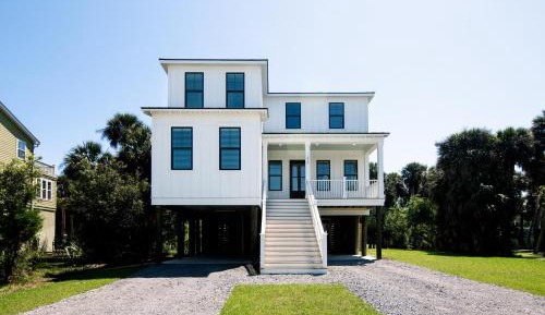 Four-Bedroom Holiday Home