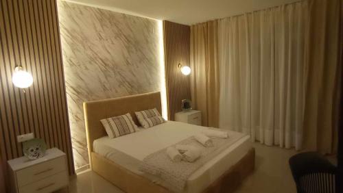 One-Bedroom Apartment with Terrace