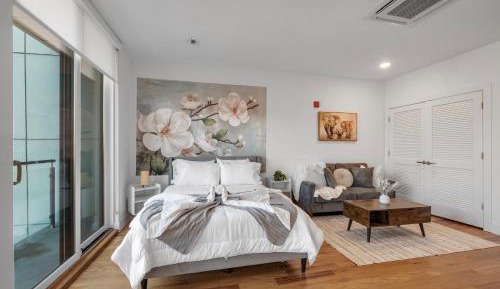 Single Room with Balcony