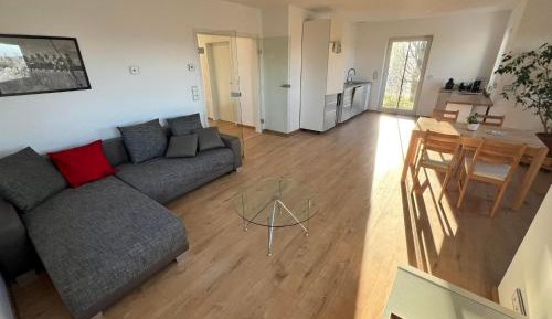 One-Bedroom Apartment with Shower