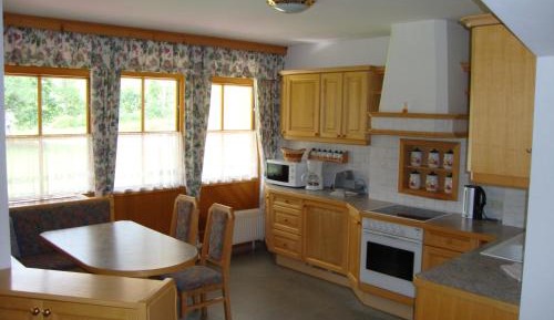 Apartment with Mountain View (5 Adults)