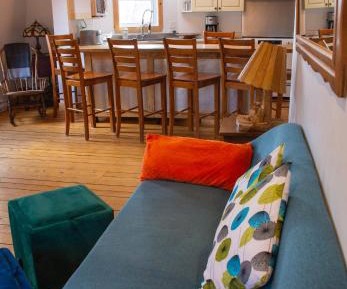 Two-Bedroom Apartment with Mountain View