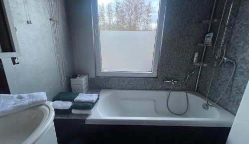 Deluxe Double Room (2 Adults + 1 Child)