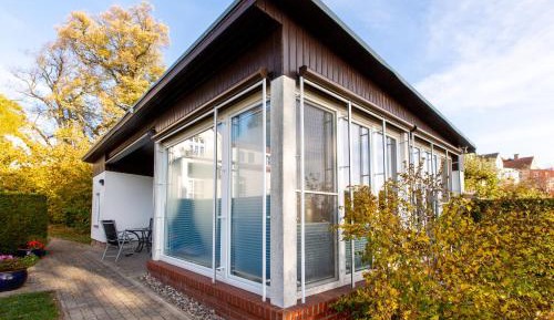 Bungalow - Water Front 