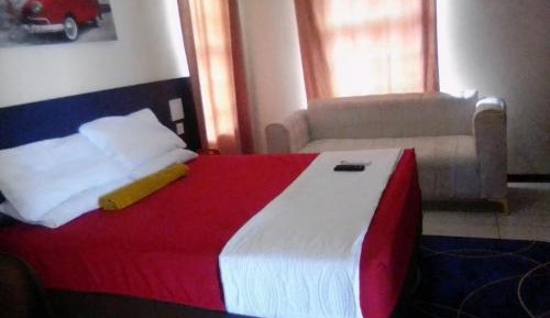 Deluxe Suite