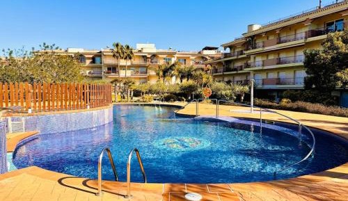 Two-Bedroom Deluxe Apartment with Balcony