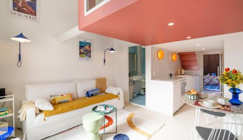 Studio with Balcony