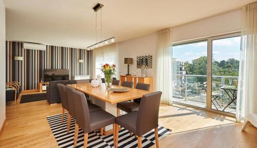 Superior Apartment with Balcony