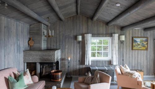 Remote Fisherman’s Cabin - Boat Transportation Included