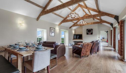 Four-Bedroom Holiday Home