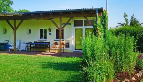 One-Bedroom Holiday Home