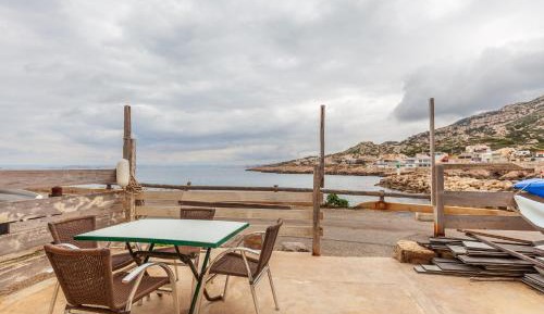 Superior One-Bedroom Apartment with Balcony