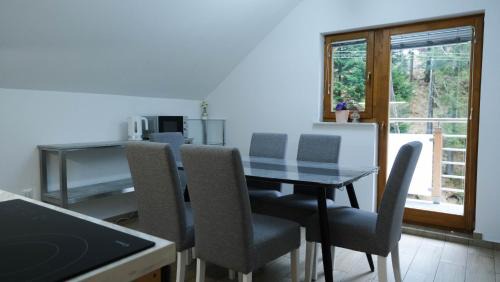 One-Bedroom Apartment with Balcony