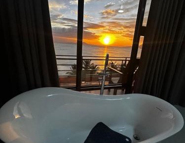 Queen Room with Sea View