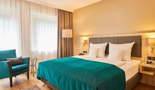 Premium Double Room with Garden View - Quiet Location