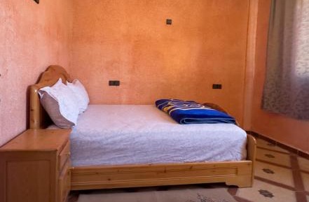 Standard Double Room with Shared Bathroom