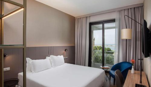 Superior Twin Room with Terrace